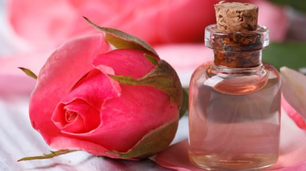 Home Remedies for Dark Circles Rose Water